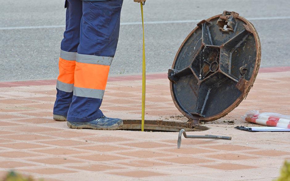 déboucher les wc avec une bouteille Villemomble